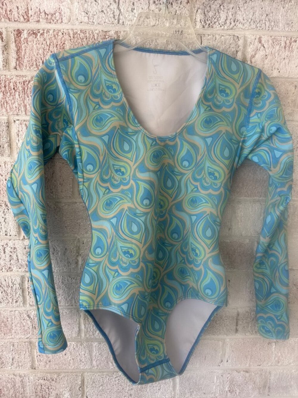 Seea Women’s M Long Sleeve One Piece Swimsuit Rash Guard Blue Green Paisley Surf